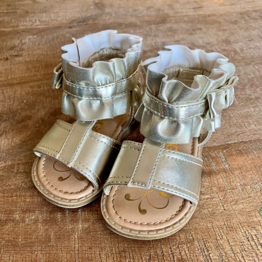 Leather metallic sandals